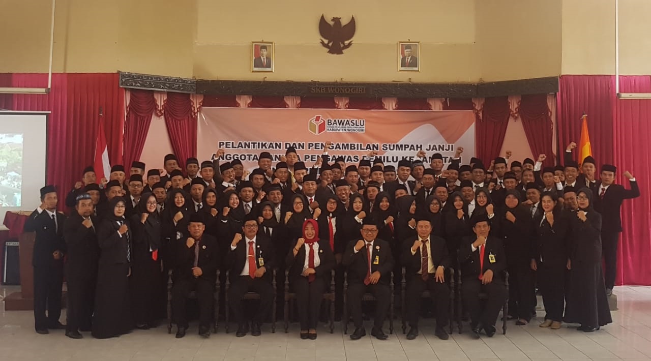 75 Panwascam Resmi Dilantik, Bawaslu Wonogiri Langsung Berikan Pembekalan
