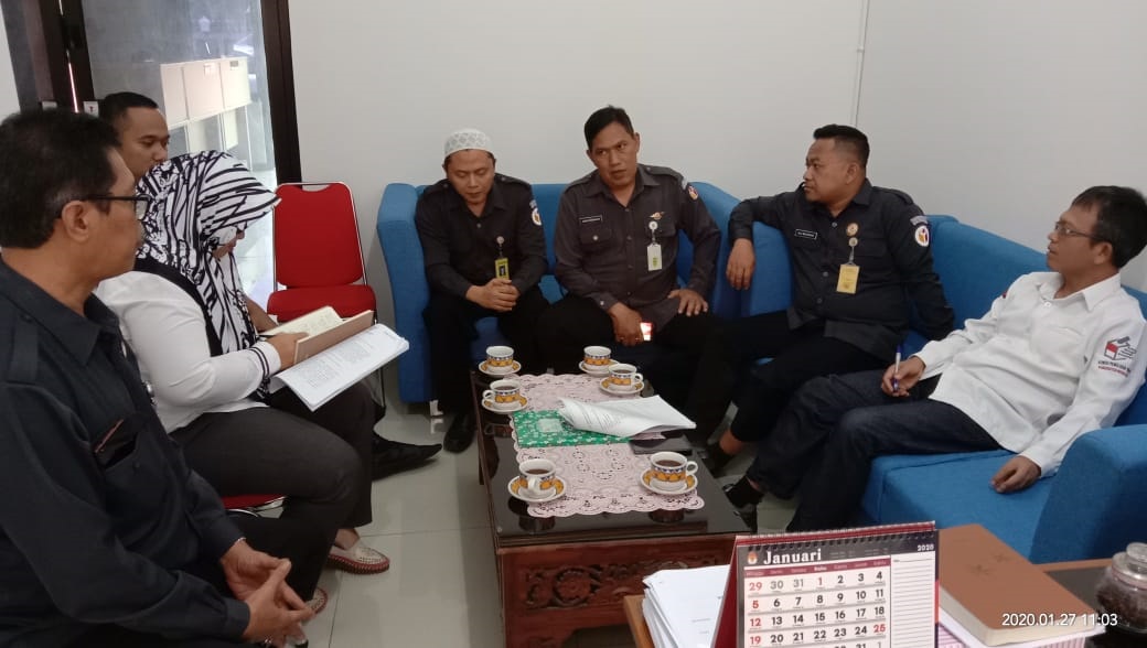 TAHAP REKRUTMEN PPK MEMASUKI PROSES VALIDASI BERKAS, BAWASLU WONOGIRI KOORDINASI DENGAN KPU