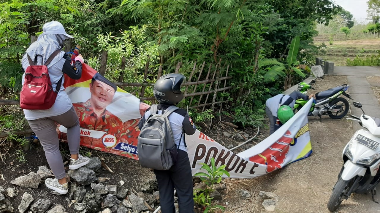 BAWASLU WONOGIRI TERTIBKAN APK DAN BK SAMPAI KE PELOSOK DESA