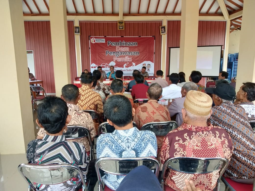 BAWASLU WONOGIRI GELAR PEMBINAAN DESA PENGAWASAN PEMILU