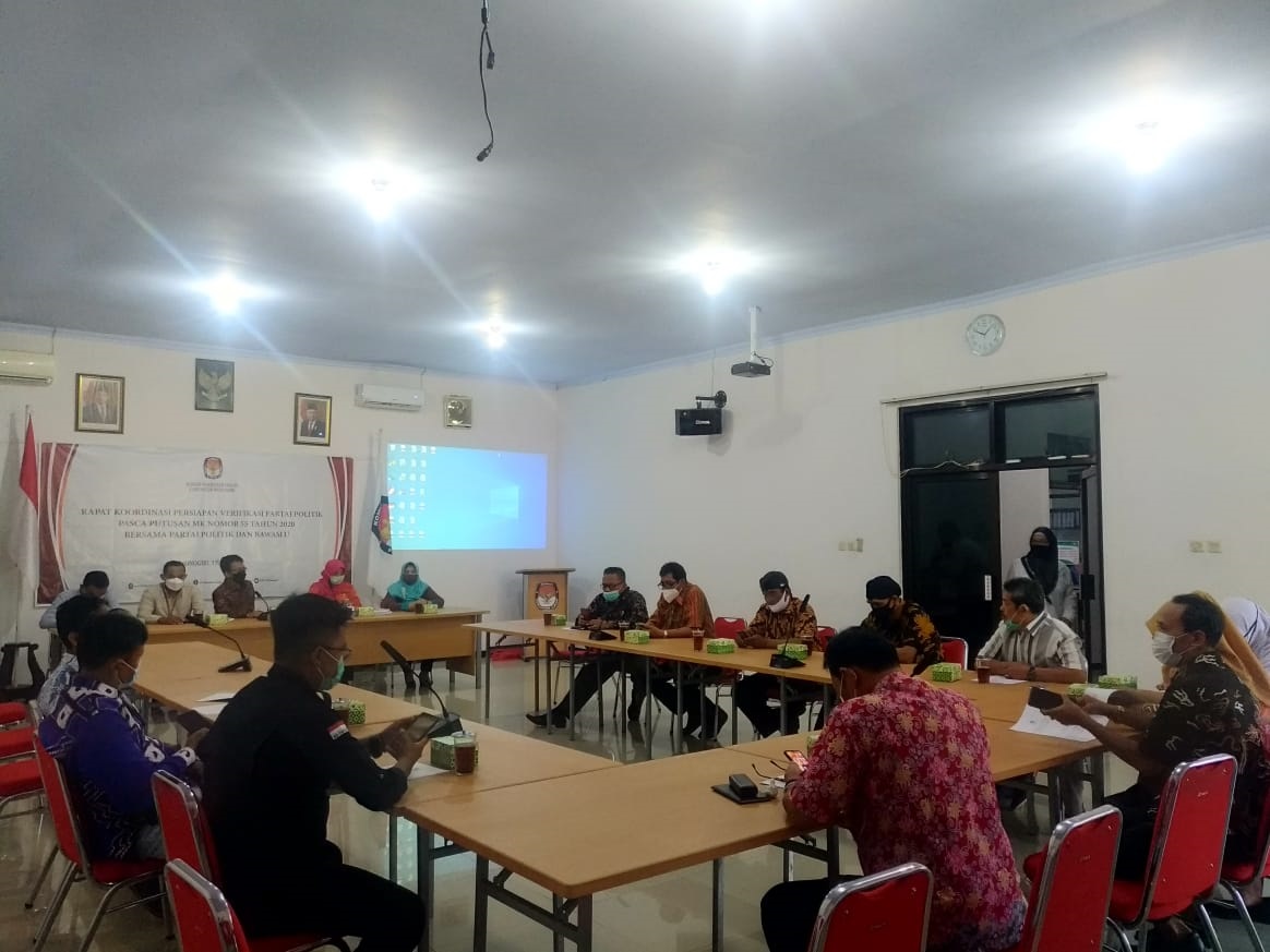 BAWASLU WONOGIRI HADIRI RAKOR PERSIAPAN VERIFIKASI PARPOL  DI KPU