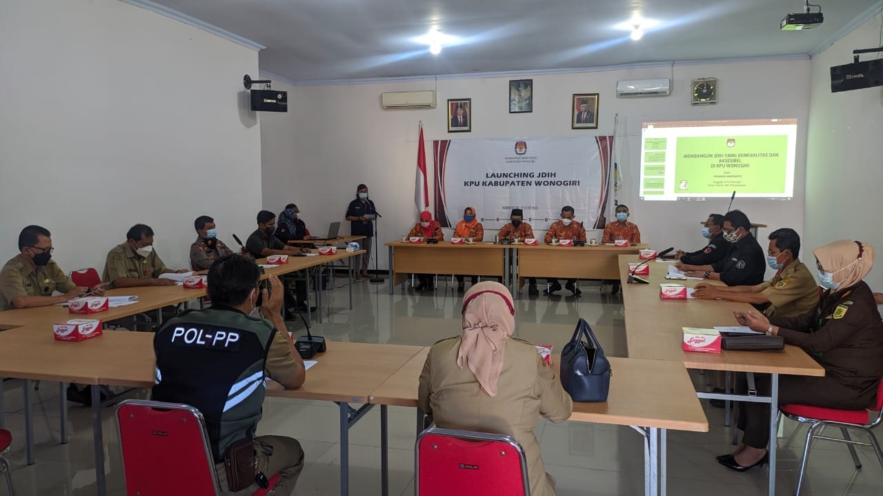 Ketua Beserta Anggota Bawaslu Hadiri Launching JDIH KPU kabupaten Wonogiri