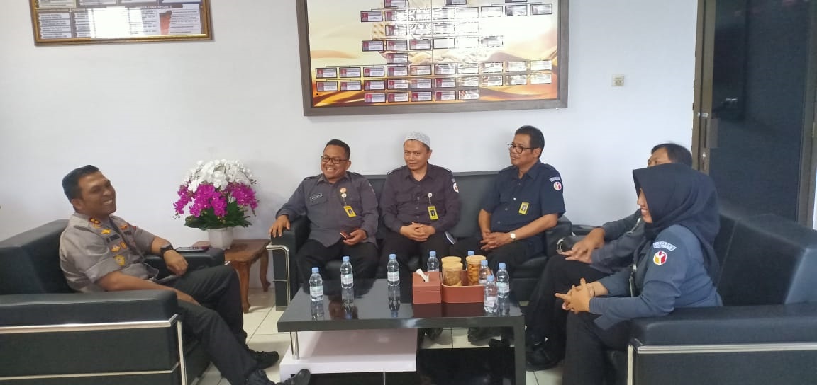 JALIN KERJASAMA, BAWASLU WONOGIRI SILATURAHMI DENGAN KAPOLRES WONOGIRI