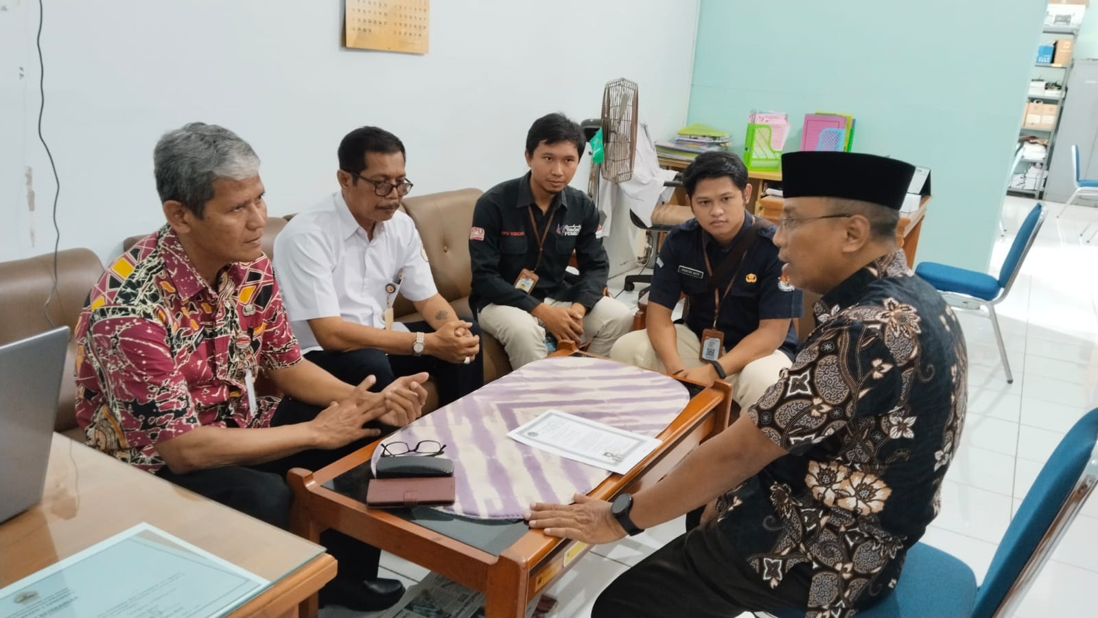 Pastikan Keabsahan Dokumen Administrasi Bacalon DPRD Kabupaten , Bawaslu Awasi Pelaksanannya