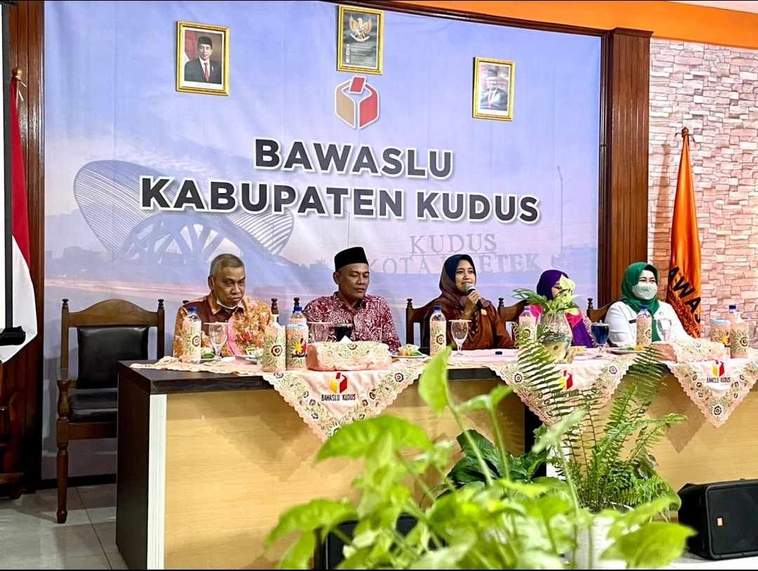 Kordiv P2H Hadiri Rapat Evaluasi Coklit dan Persiapan Pengawasan DPHP