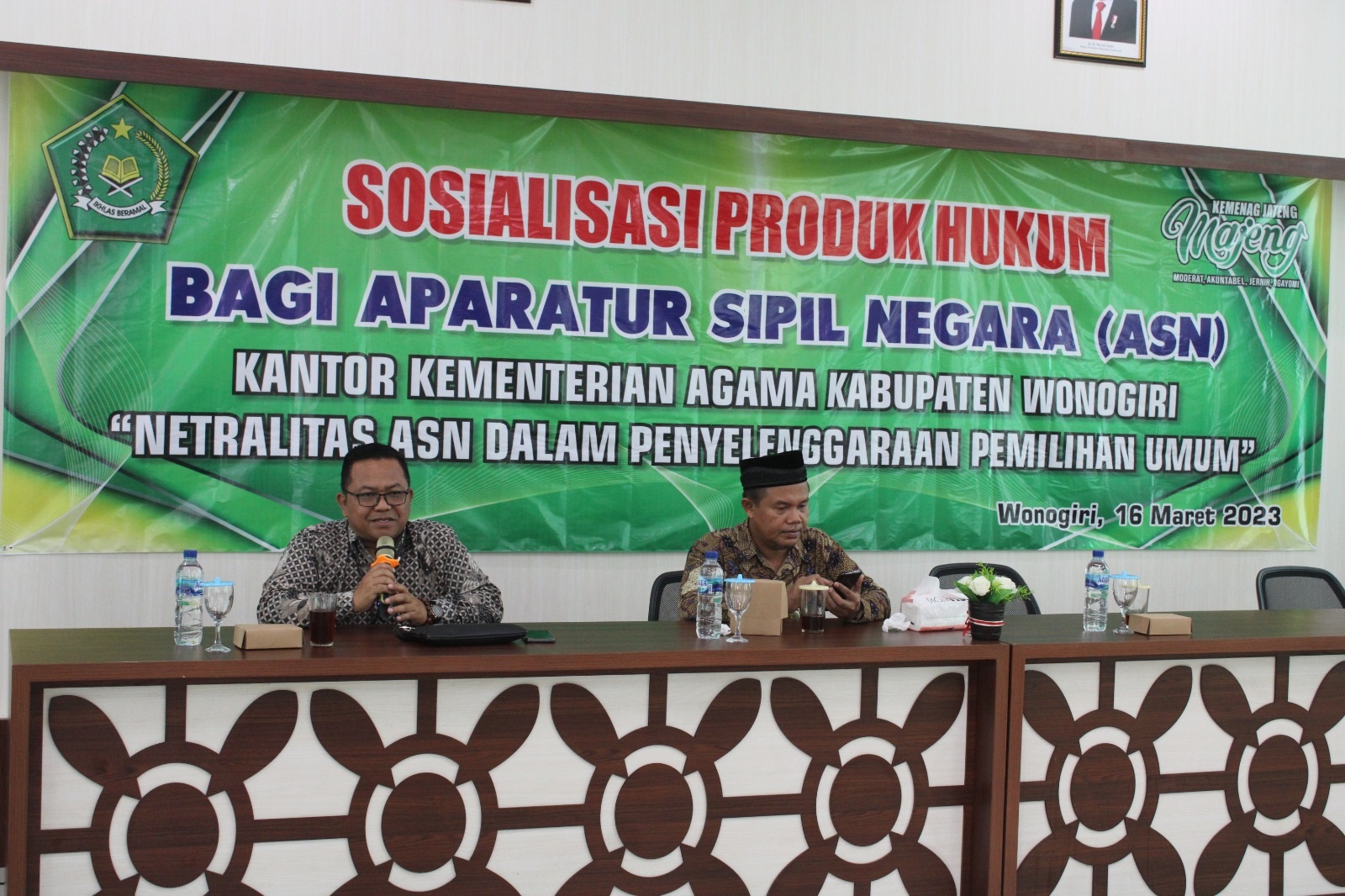 Ketua Bawaslu Hadir Sebagai Narasumber Dalam Giat Sosialisasi Produk Hukum di Kemenag Wonogiri
