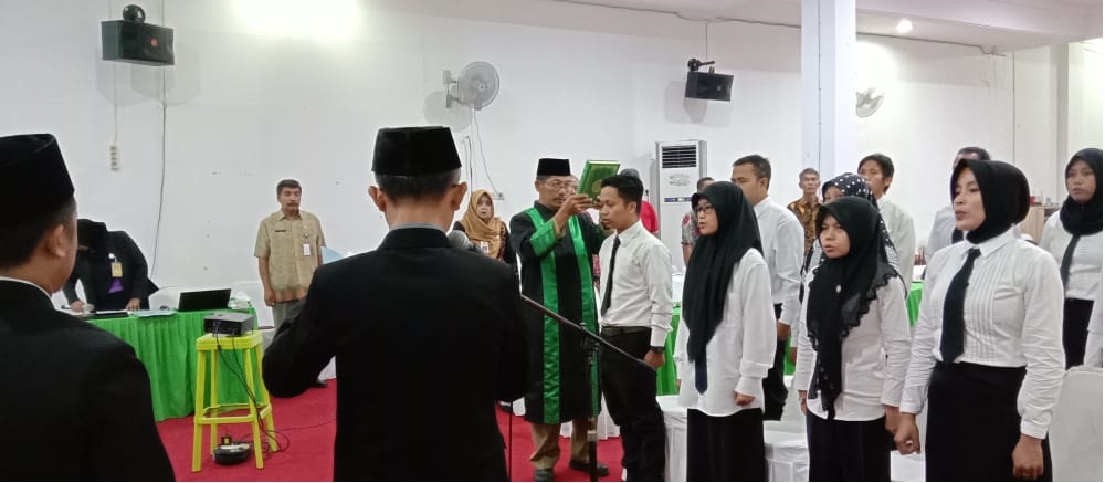 SEJUMLAH 294 PANWASLU KELURAHAN/DESA RESMI DILANTIK