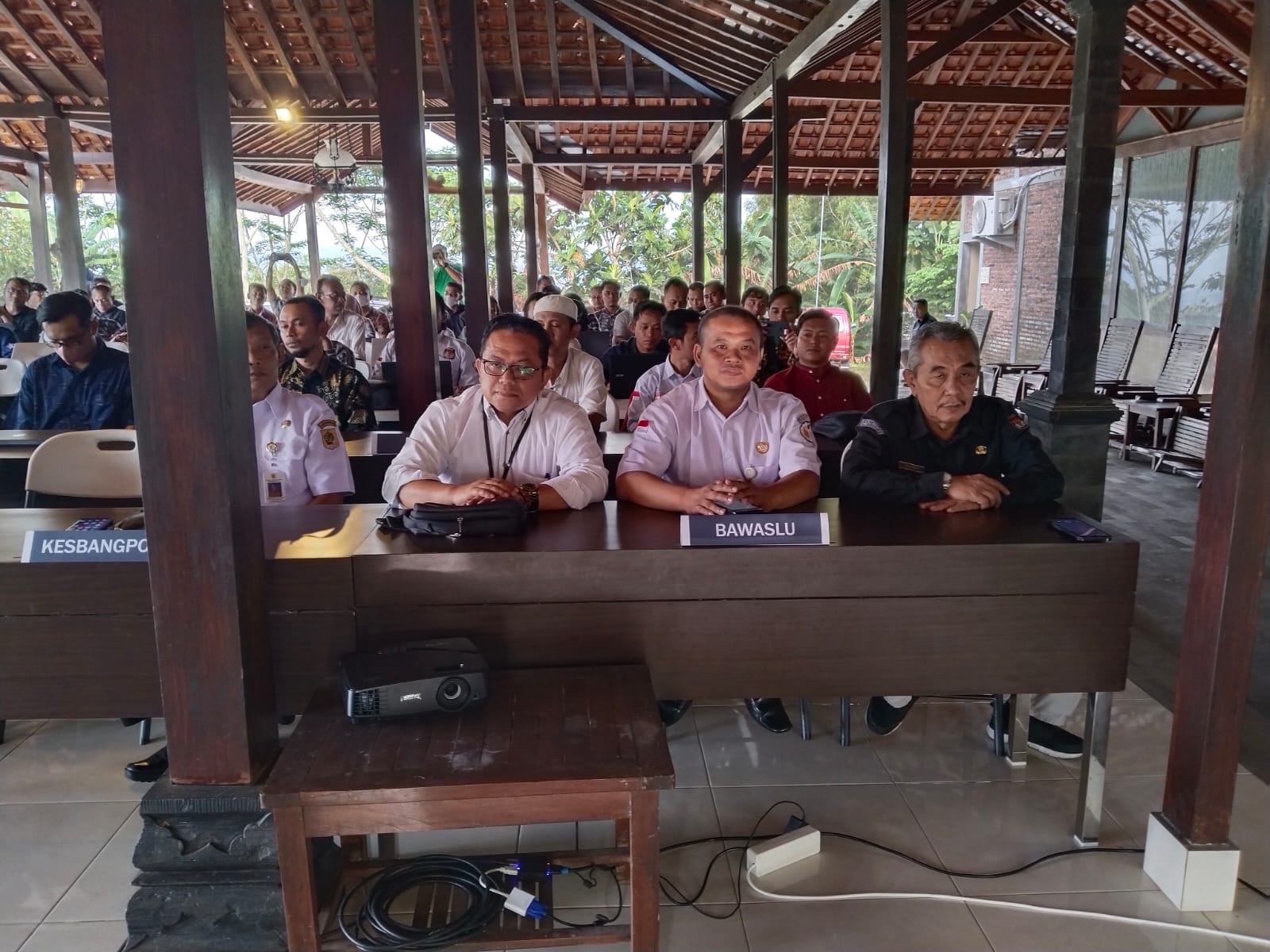 Pleno Penetapan DPS Dihadiri Ketua & Anggota Bawaslu Wonogiri