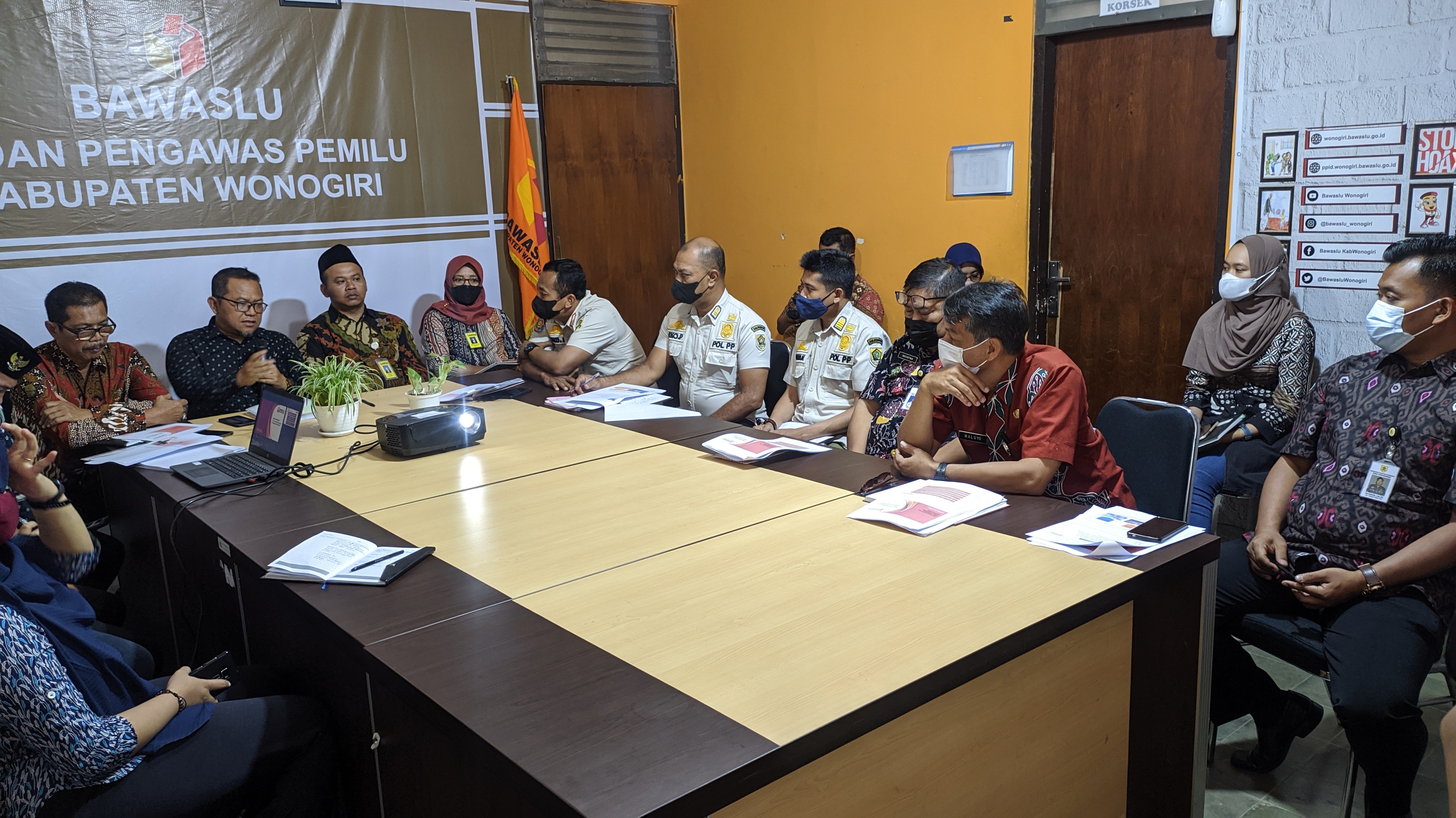 SIAPKAN PENGAWASAN KAMPANYE, BAWASLU WONOGIRI GANDENG SATPOL DAN DISHUB