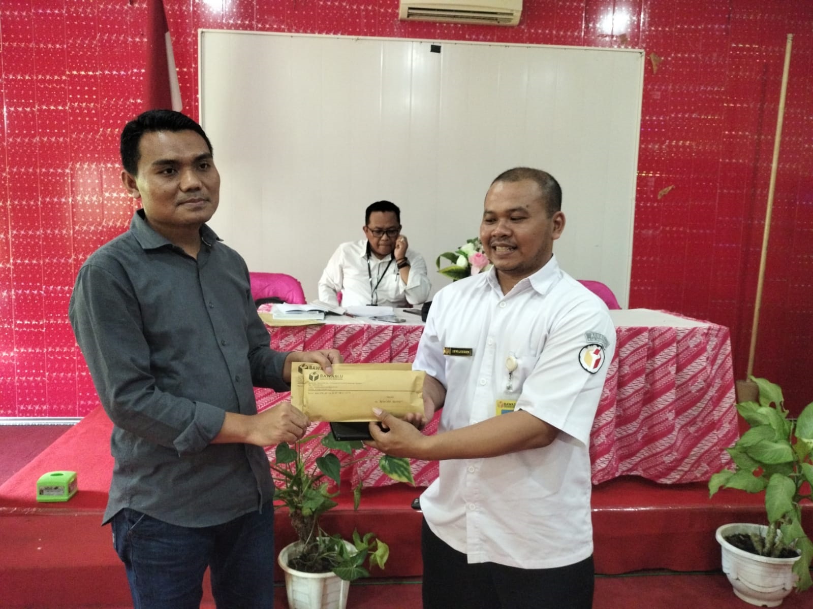  Bawaslu Memberikan Saran Perbaikan dan Himbauan Kepada KPU