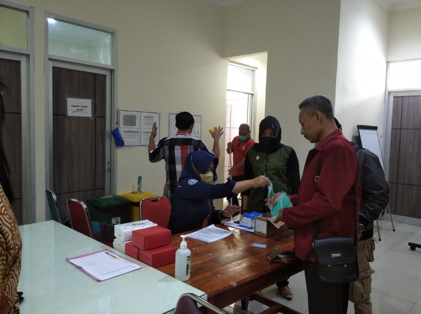 Kordiv SDMO & Diklat Melakukan Monitoring Tes Narkoba PKD Terpilih di RSUD Wonogiri