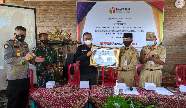 BAWASLU GENCARKAN PENGEMBANGAN DESA ANTI POLITIK UANG
