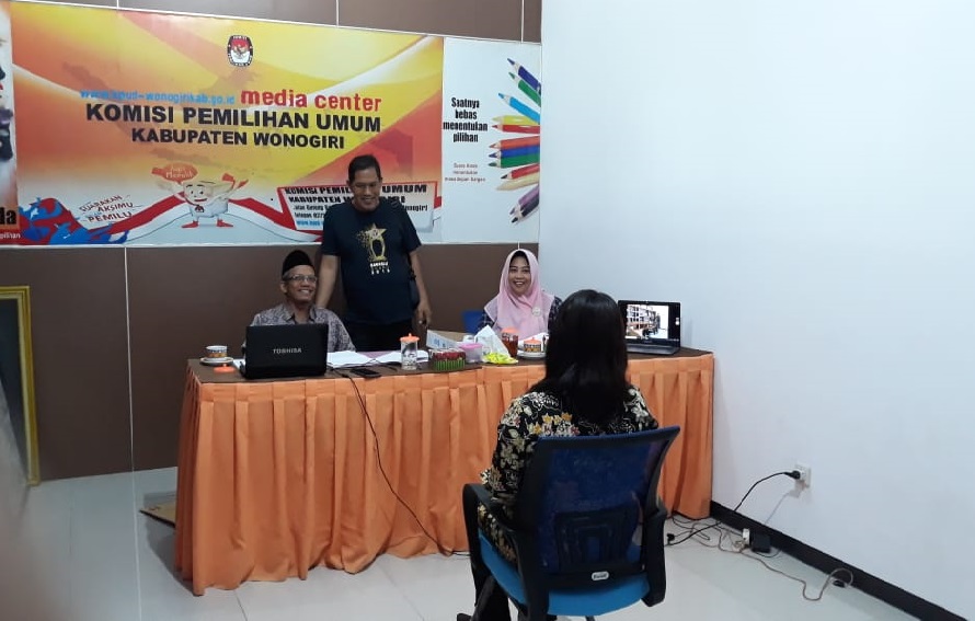 RATUSAN CALON PPK JALANI TES WAWANCARA, BAWASLU AWASI DENGAN KETAT