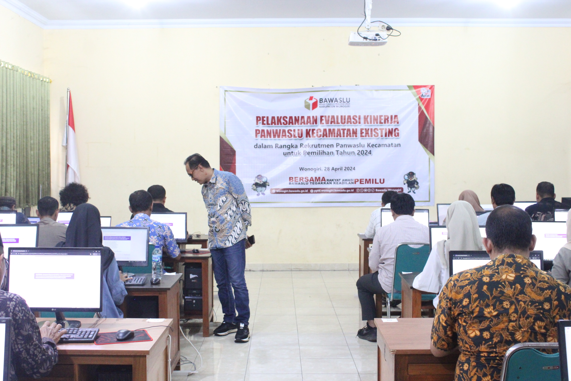 panwaslu kecamatan existing mengikuti penilaian atasan langsung