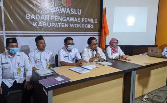 JELANG TAHAPAN PEMILU SERENTAK 2024, BAWASLU HADIRKAN KETUA PARPOL