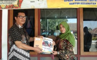 25 CAMAT SE-KABUPATEN WONOGIRI SERENTAK MENERIMA BULETIN BAWASLU WONOGIRI