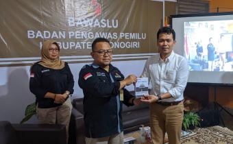BAWASLU WONOGIRI RESMI LAUNCHING BUKU SEJARAH PENGAWAS