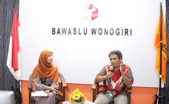 Webinar Dinamika Pemutakhiran Daftar pemilih dan Penanganan Pelanggarannya