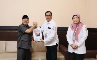 penyerahan laporan akhir pengawasan Bawaslu Wonogiri ke kantor DPRD kabupaten Wonogiri